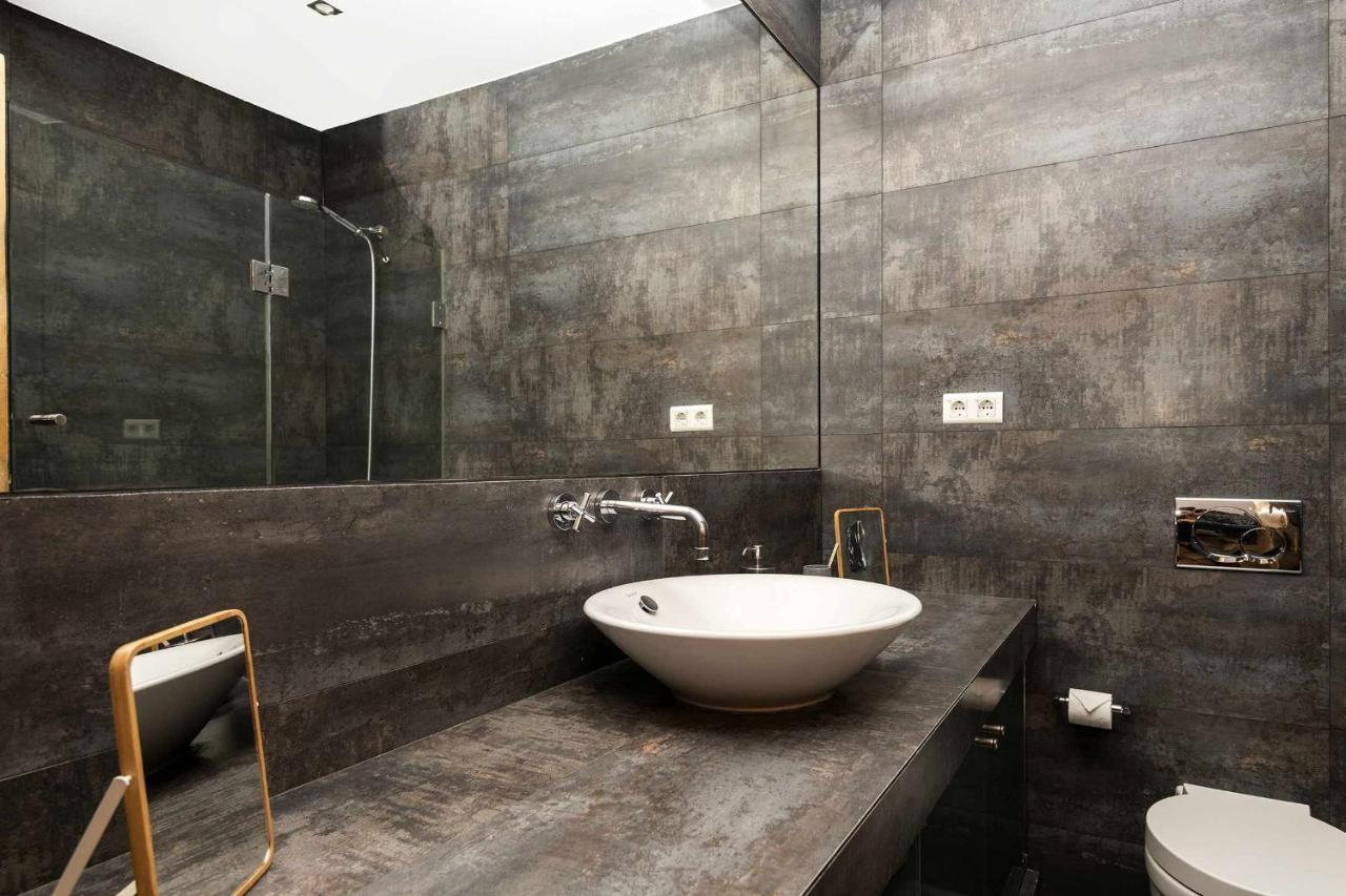 Typical Portuguese In Sao Bento Apartamento *
